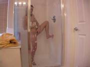 Anabelle Lee Takes A Shower