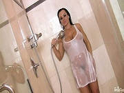 Lisa Ann Washes Big Tits In Shower