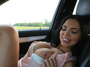 Pretty Babe Kira Queen Gets Her Pussy Penetrated By The Stranger