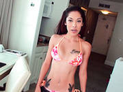 Big Buttoned Slutty Ebony Babe Crystal Lopez Sucks Huge Penis