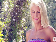 Sexy Blonde Enjoys Outdoor Solo