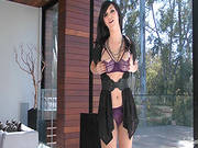Sensual Brunette Gives Amazing Solo
