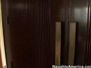 480p_600k_7621371.mp4