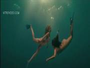 Celeb Kelly Brook Nude And Wet In Piranha 3d
500