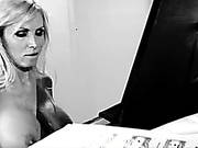Nikki Benz Foursom Suck